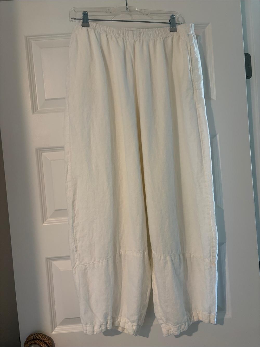 Cut Loose White Wide-Leg Elastic Waist Pants